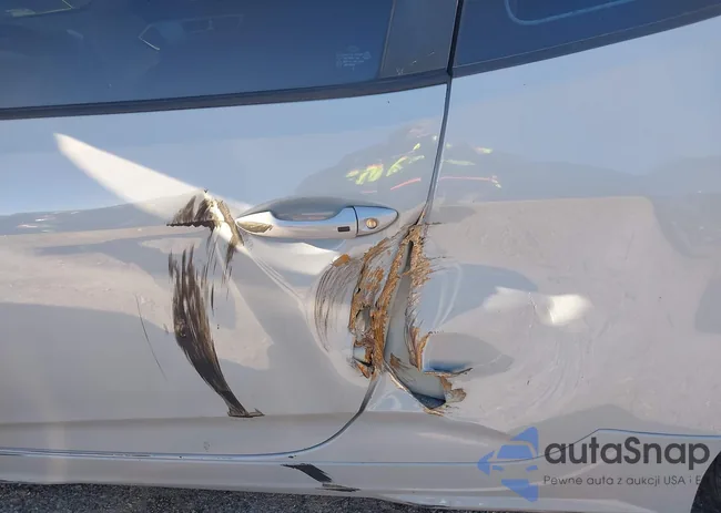 KMHTC6AD5DU131668: 44107937