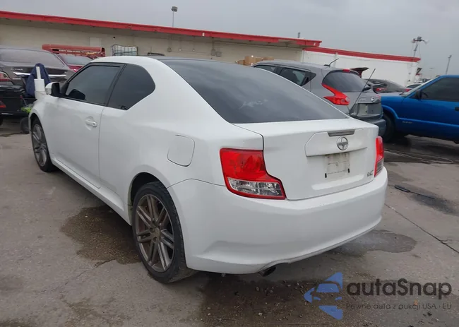 JTKJF5C70B3005721: 44107965