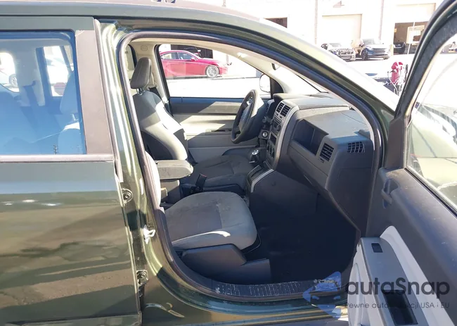 1J8FF47W87D422796: 44107967