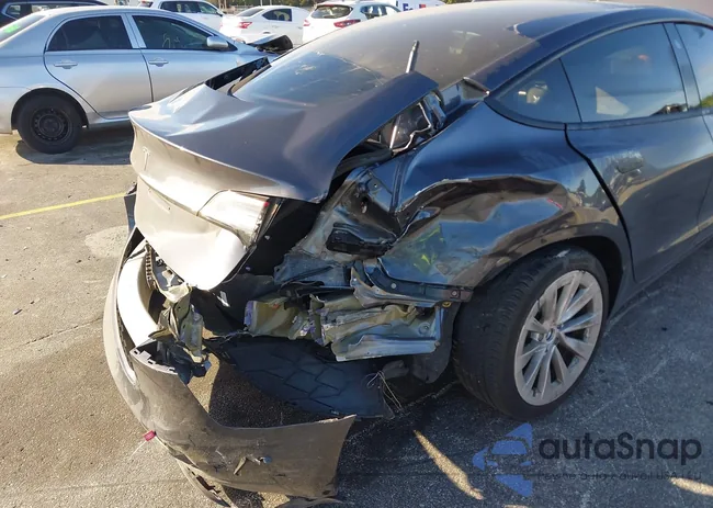 5YJ3E1EA3PF485459: 44108029