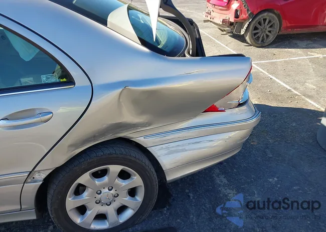 WDBRF64J85F576532: 44108035