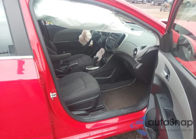 1G1JC5SB5F4131488: 44108036