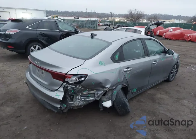 3KPF24AD5PE691301: 44108081