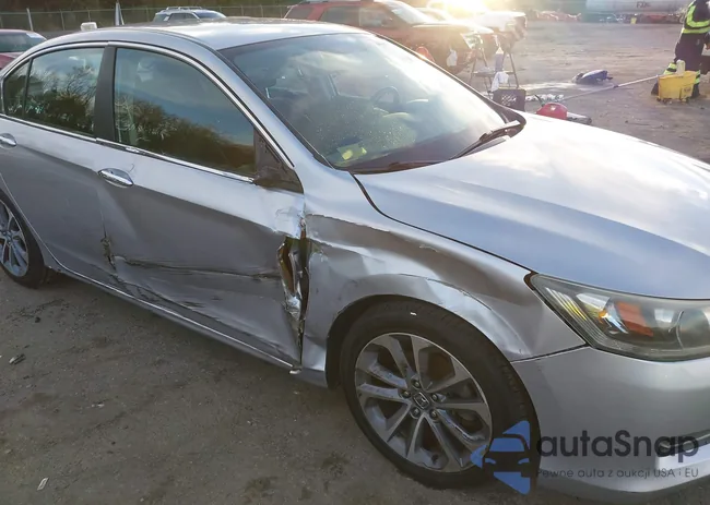 1HGCR2F59DA246001: 44108131