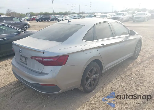 3VWEM7BU9RM102598: 44107252