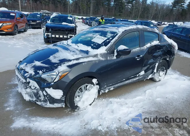 3MYDLBYV8KY522874: 44107254