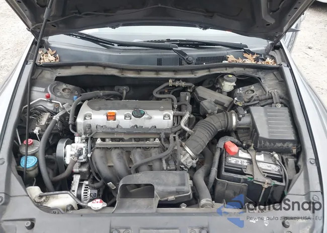 1HGCP2F37AA151663: 44107255