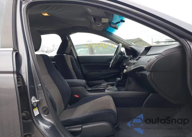 1HGCP2F37AA151663: 44107255