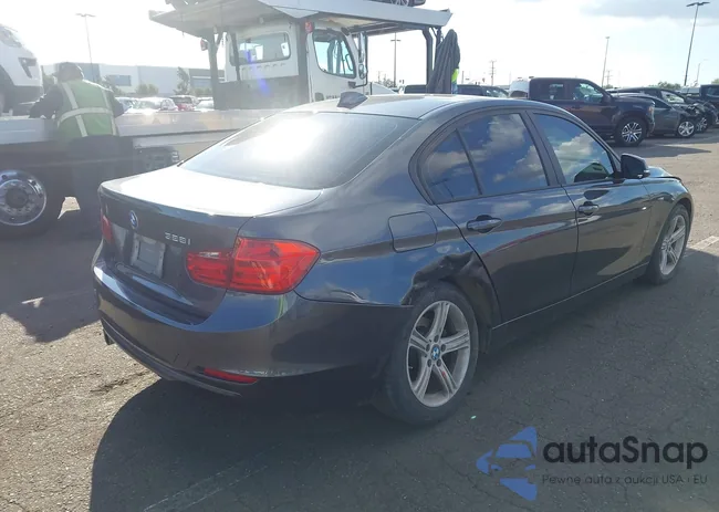 WBA3C1C54FK122887: 44107351