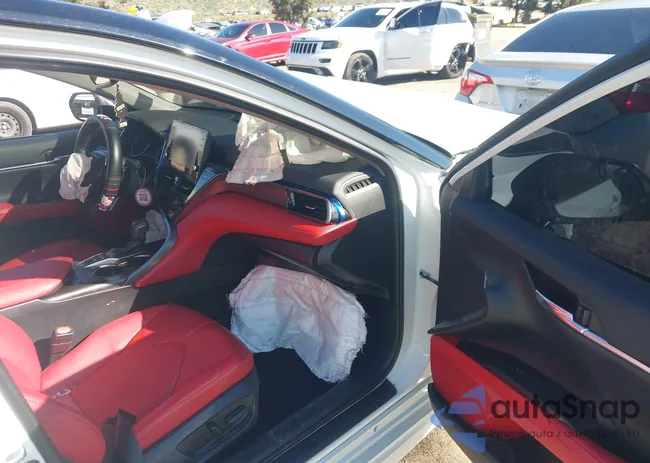 4T1K61AK8RU252755: 44107355