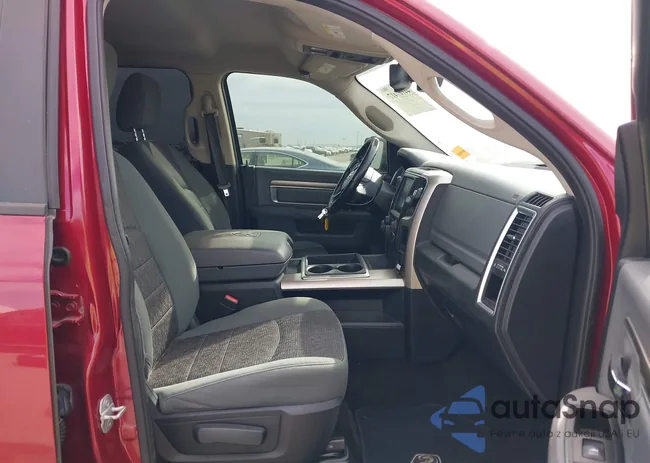 1C6RR6LT8ES446390: 44107417