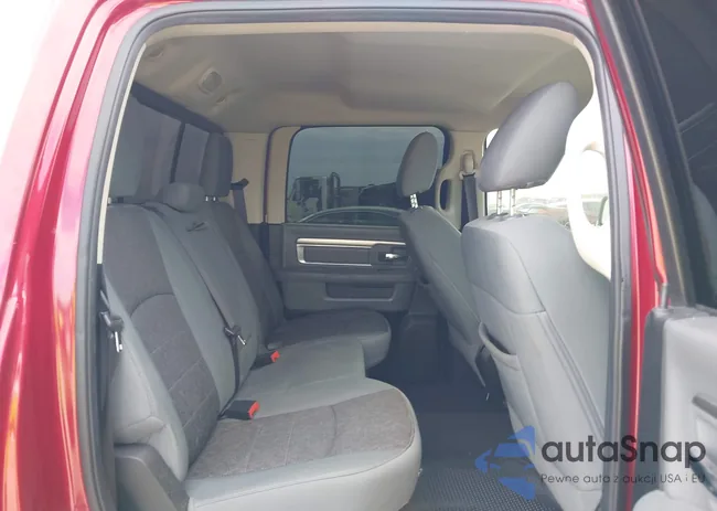 1C6RR6LT8ES446390: 44107417