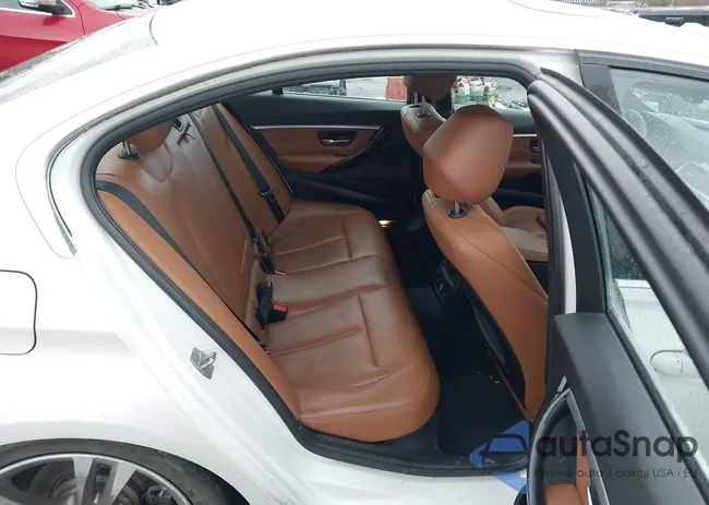 WBA8D9G53HNU59614: 44107450