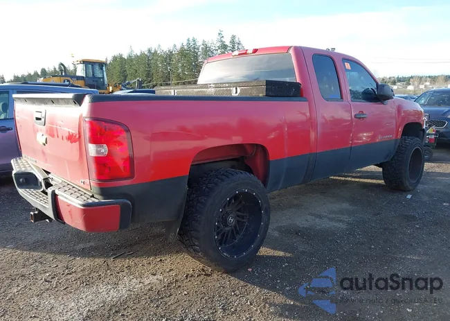 1GCRKSE72CZ138044: 44107454