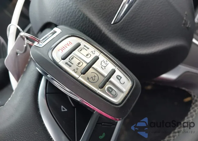 2C4RC1CG8SR510196: 44107494