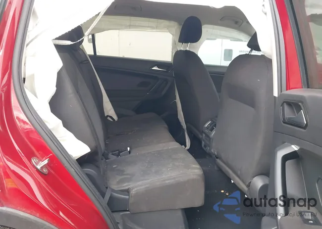 3VV1B7AX4JM031769: 44107495