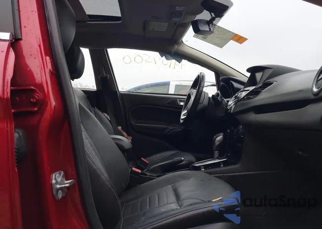 3FADP4FJ9FM210743: 44107500