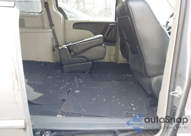 2C4RC1CG8FR657253: 44107520