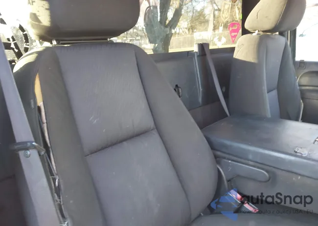 1GCPCSE02AZ184915: 44107537