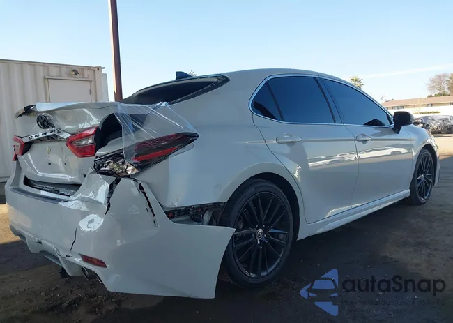 4T1K61AK0NU010228: 44108584