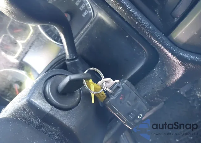 1GCVKREC5EZ240641: 44108677