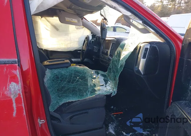 1GCVKREC5EZ240641: 44108677