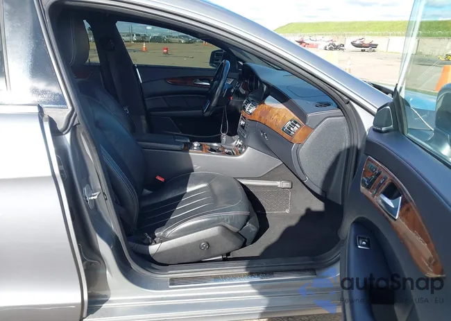 WDDLJ7DB8EA101941: 44108678