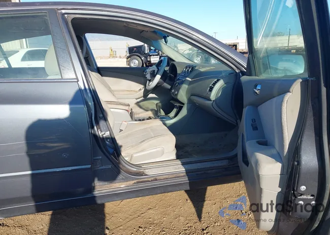 1N4AL2AP8CC253577: 44108790