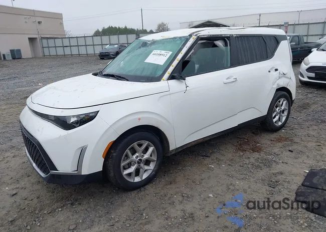 KNDJ23AU1P7216832: 44108912