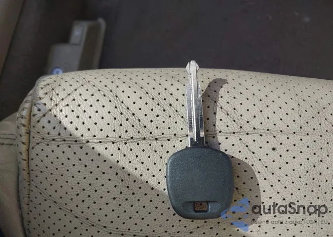 4T1FA38P98U157780: 44108963