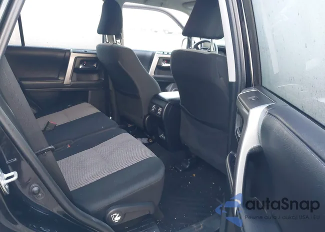 JTEEU5JR3M5238983: 44109557