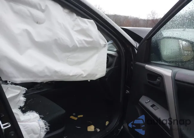 2T3BFREV9HW694260: 44109601