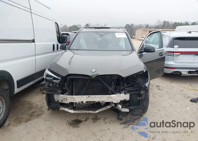 5UXCR6C09M9E49892: 44109613