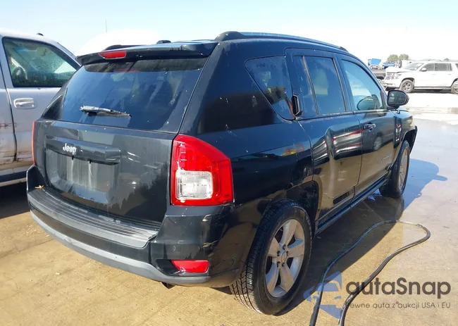 1C4NJCBB0DD218439: 44109733