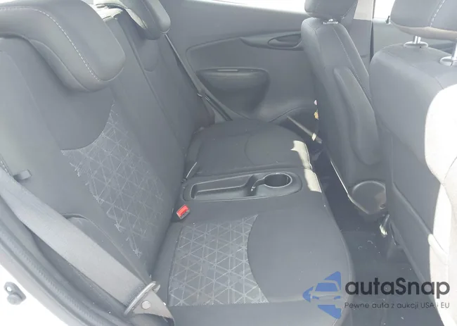 KL8CD6SA7MC216225: 44109744