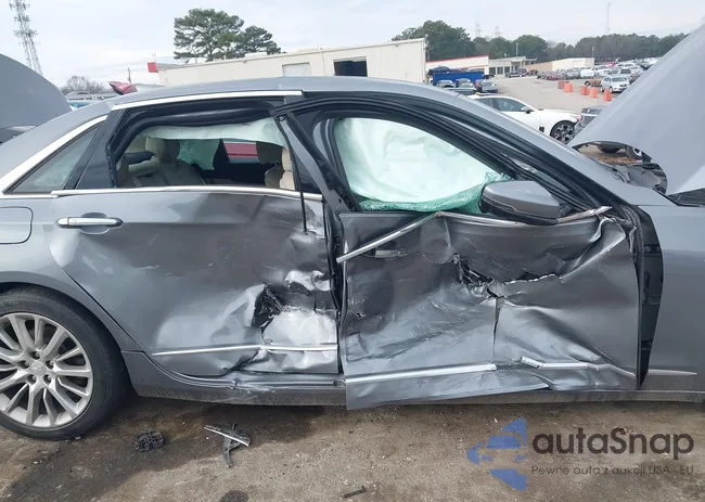 1G6KB5RS0JU152569: 44109814