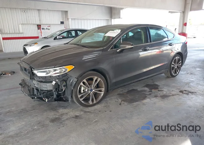 3FA6P0K92LR118174: 44109817