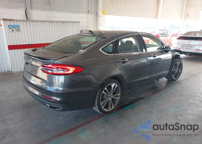 3FA6P0K92LR118174: 44109817