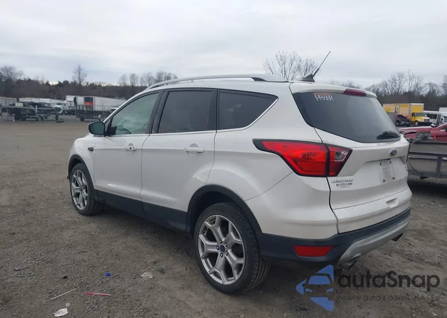 1FMCU9J99KUC31232: 44109881