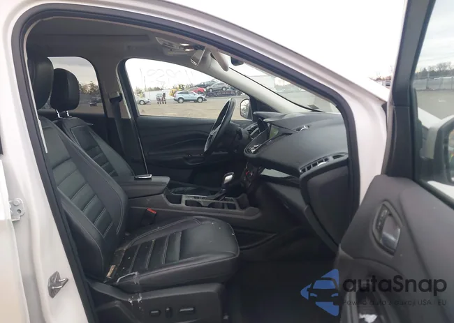 1FMCU9J99KUC31232: 44109881