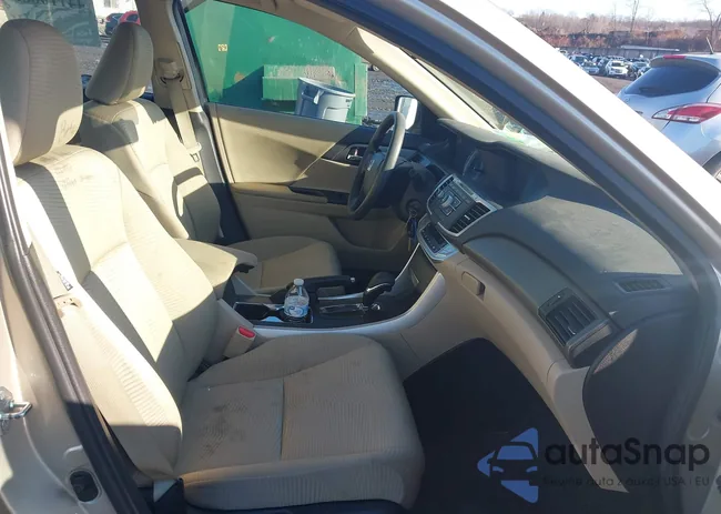 1HGCR2F33EA244373: 44110085