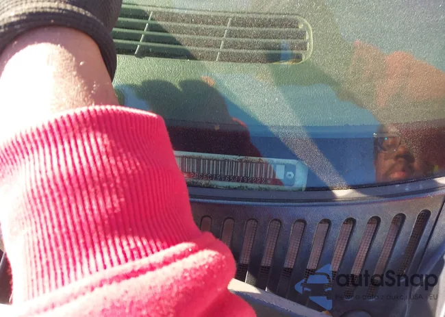 2GCEC19T651192228: 44109187