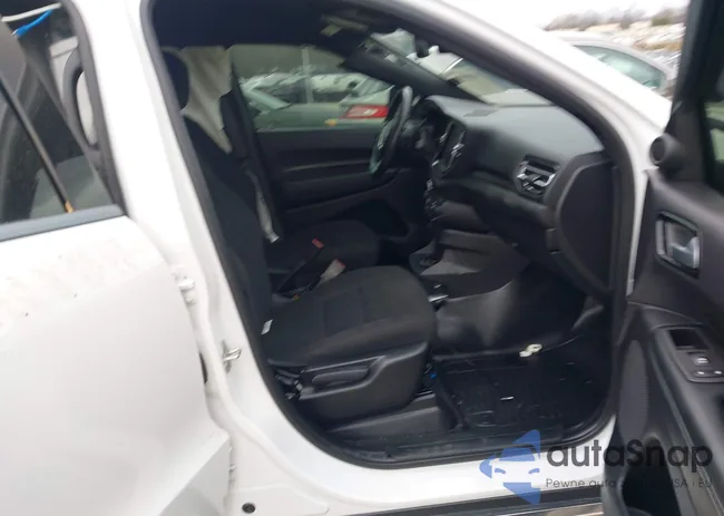 1C4SDJFT9PC638020: 44109398