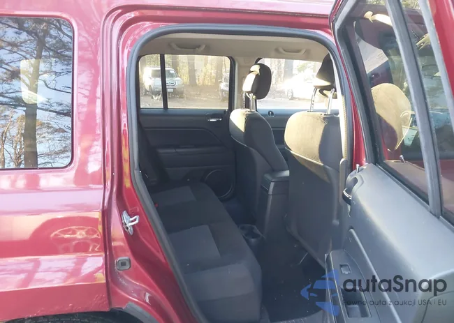 1C4NJRBB0DD225541: 44109422