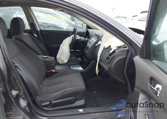 1N4AL2AP6BN485114: 44109468