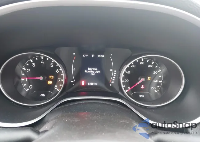 3C4NJDAB9JT284050: 44109487