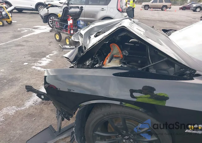 2C3CDZFJ3KH642253: 44109488