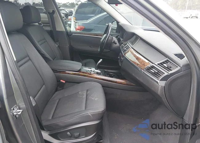 5UXFE435X9L271720: 44110573