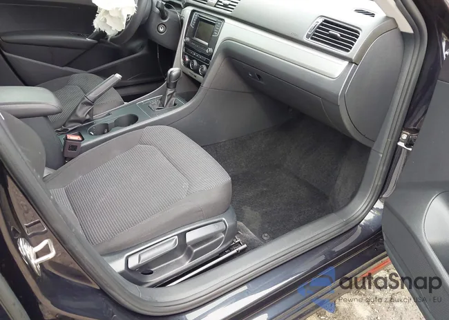 1VWAA7A34JC022647: 44110649