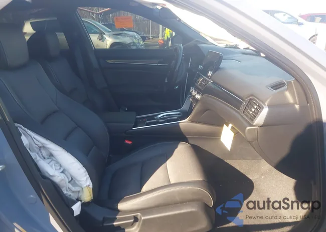 1HGCV2F32NA022855: 44110674